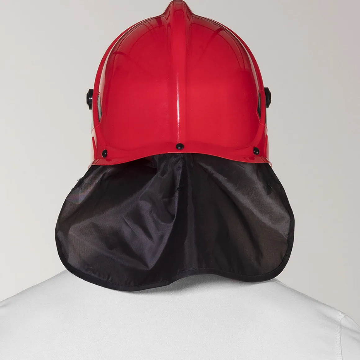 Brandmanshatt, vuxen röd