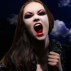 Halloweenlinser, Devil priest 7 dagar